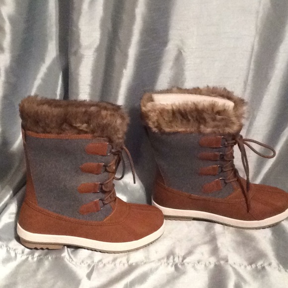 Lydiia Faux Fur Winter Boot, Grey Multicolor, Padded Insole, NWT - Picture 3 of 7